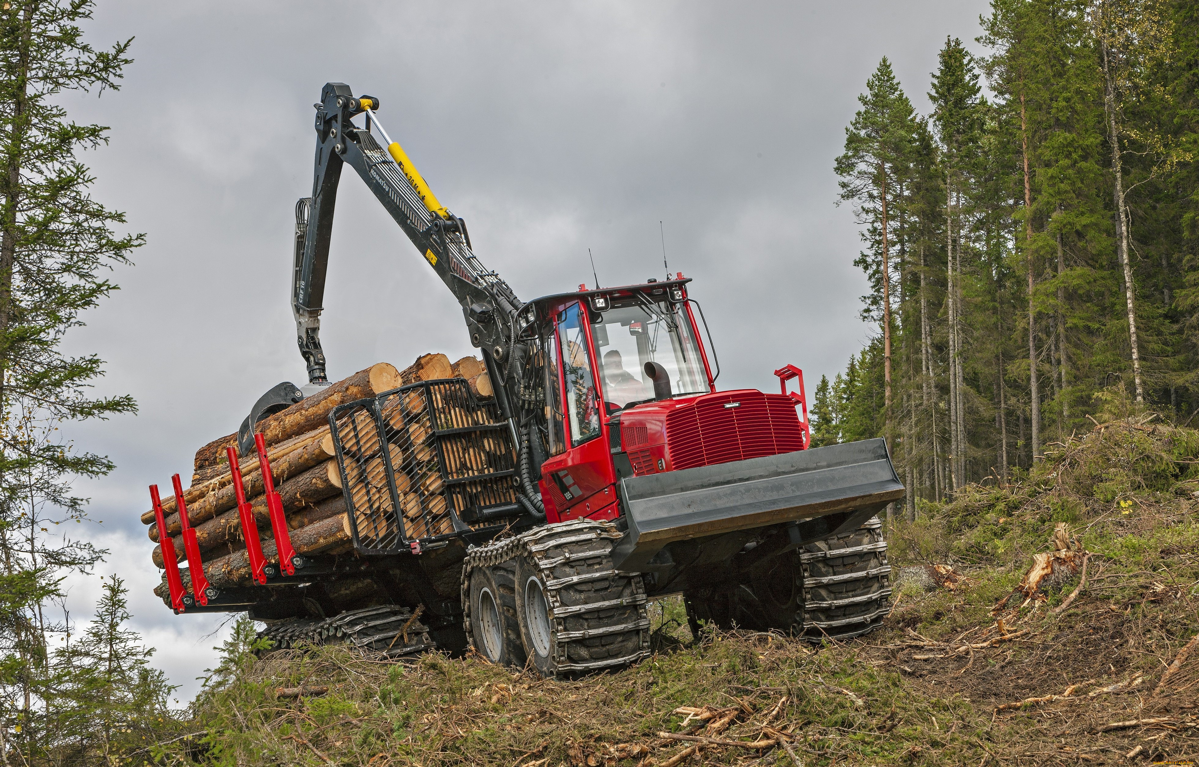 Вакансии лен обл. Komatsu 895. Лесозаготовительная техника форвардер Комацу. Volvo Лесозаготовительная техника. Лесозаготовительная техника форвардер и харвестер Комацу.